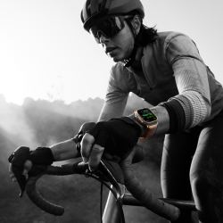 Apple Watch Ultra 2 GPS + Cellular Olive Alpine Loop Titanium 49mm Μεταχειρισμένο με 23 μήνες Εγγύηση